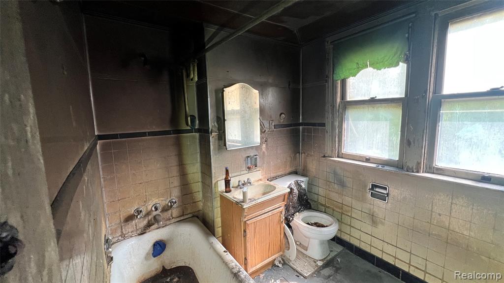 6628 Burns Street, Detroit, MI 48213 — Photo 18