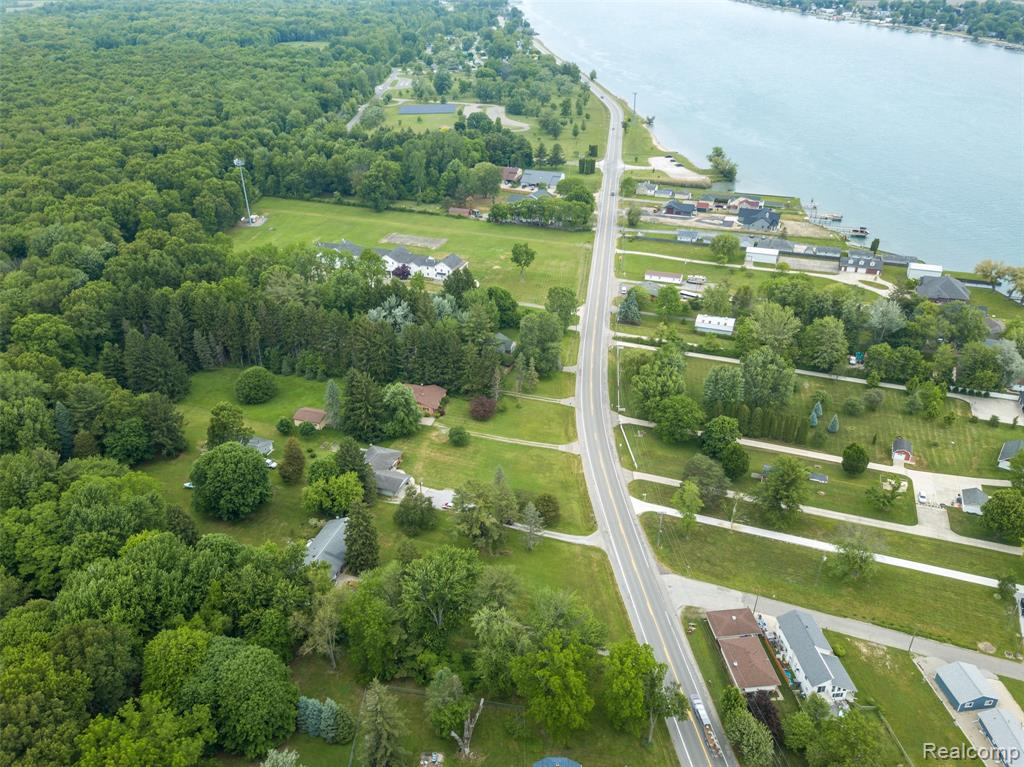 9404 River Road, Algonac, MI 48001 — Photo 34