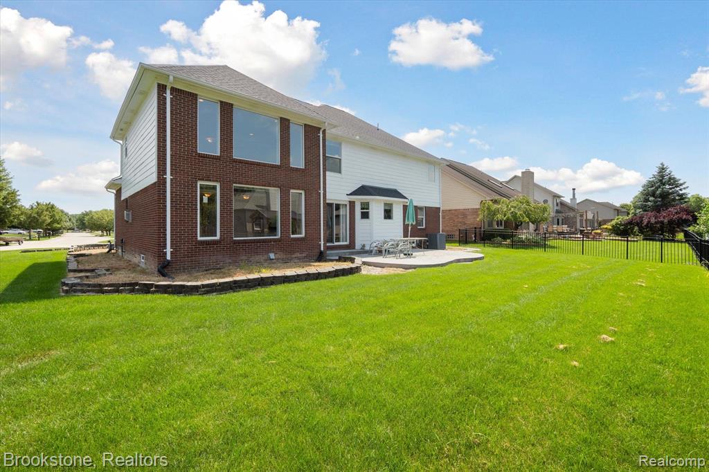 53329 SHAWN Drive, Chesterfield, MI 48047 — Photo 46