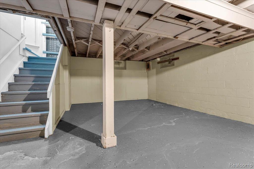 5585 CADIEUX Road, Detroit, MI 48224 — Photo 20