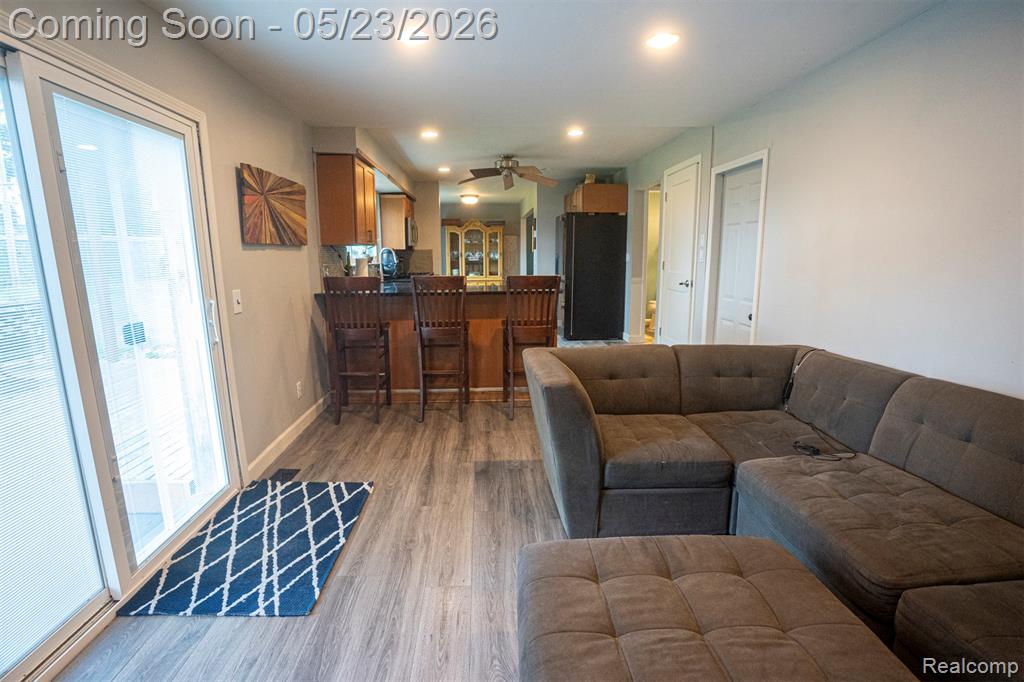 530 Sheffield Drive, Madison Heights, MI 48071 — Photo 23