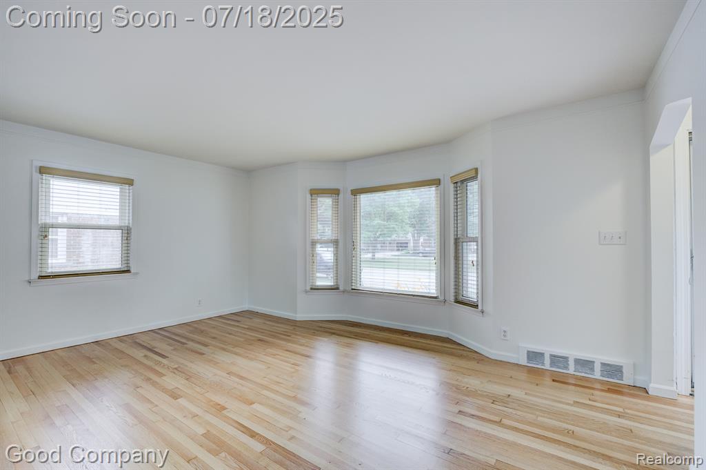 923 E 4th Street, Royal Oak, MI 48067 — Photo 3