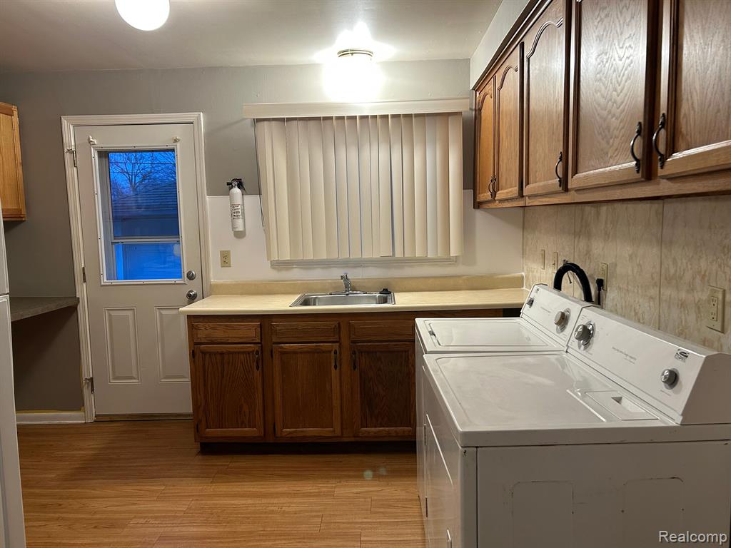 4471 CROISSANT Street, Dearborn Heights, MI 48125 — Photo 2