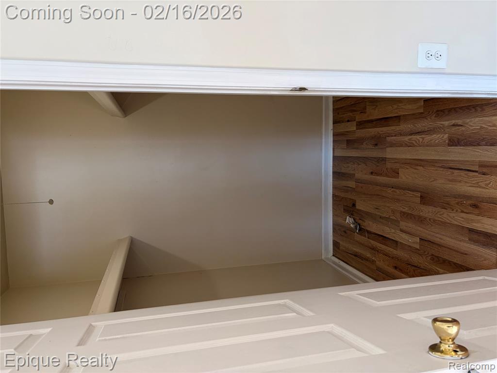 6960 Foxthorn Drive, Canton, MI 48187 — Photo 7