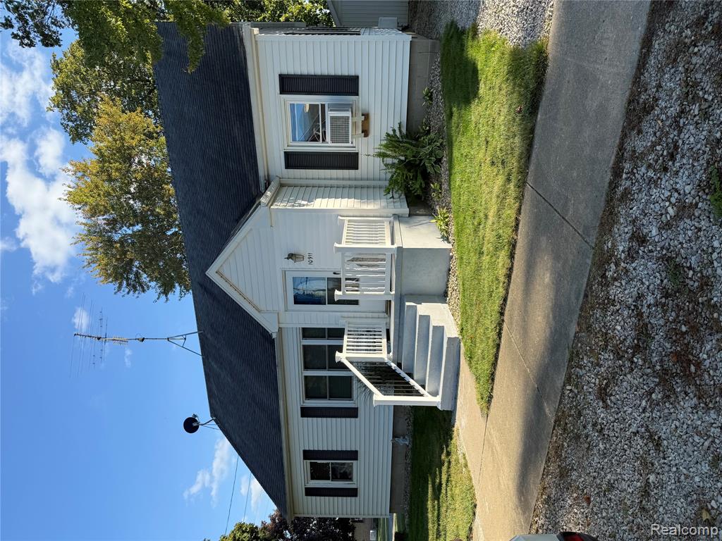 10911 E Kent Street, Fowler, MI 48835 — front exterior