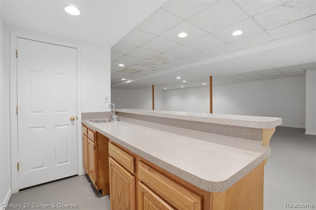 43612 Hoptree Drive, Sterling Heights, MI 48314 — Photo 31