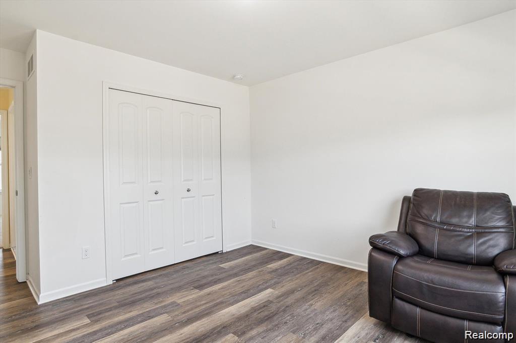 579 Fletcher Street, Wixom, MI — Photo 37