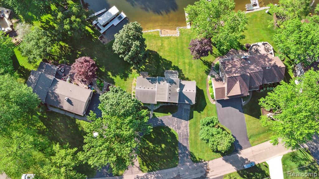 5100 Surfwood Drive, Commerce Twp, MI 48382 — Photo 48