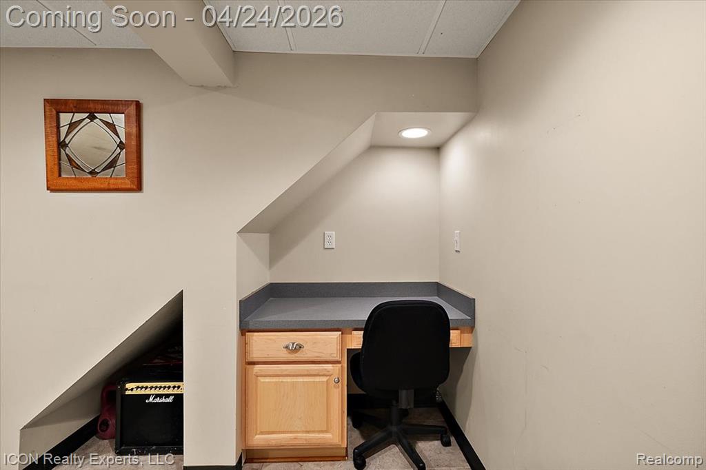 32347 Farmersville Road, Farmington, MI 48334 — Photo 53