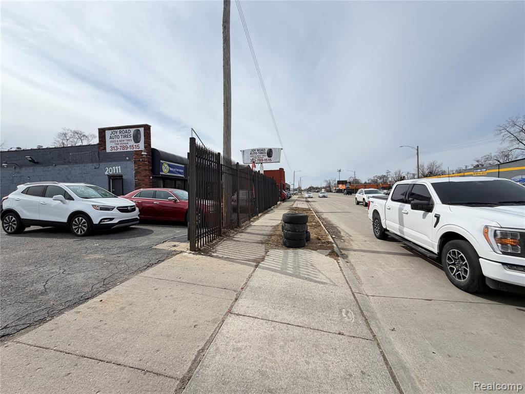 20111 Joy Road, Detroit, MI 48228 — Photo 4