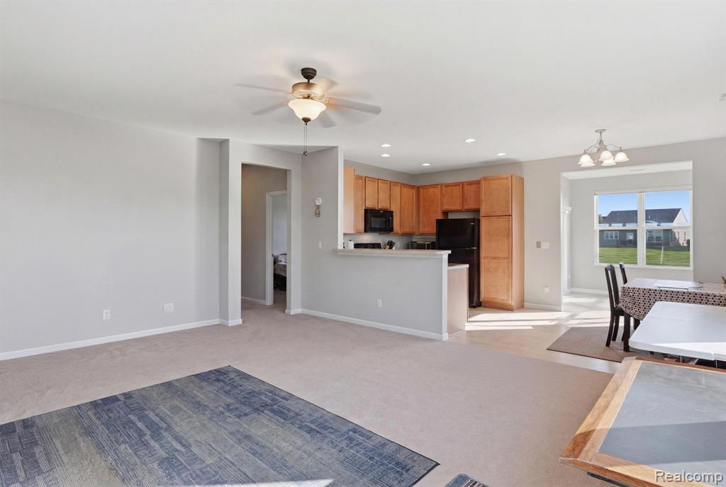 9370 Sand Hill Drive, Grand Blanc, MI 48439 — Photo 6