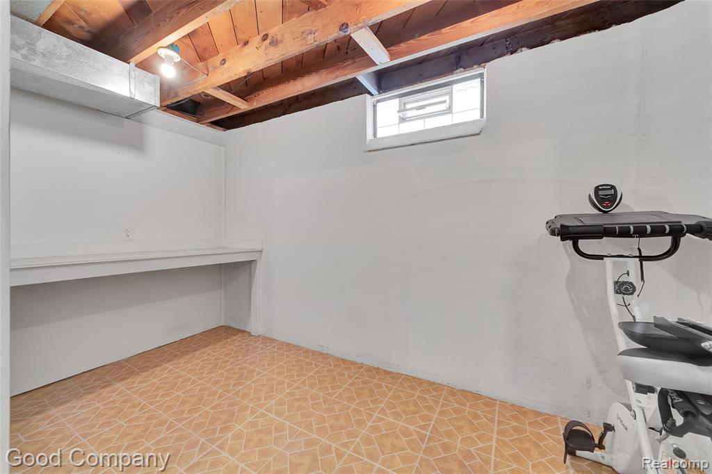 501 E Sunnybrook Drive, Royal Oak, MI 48073 — Photo 30