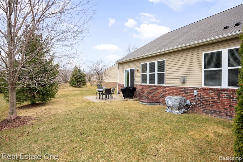 49539 Stillmeadow Court, Macomb, MI 48042 — Photo 26