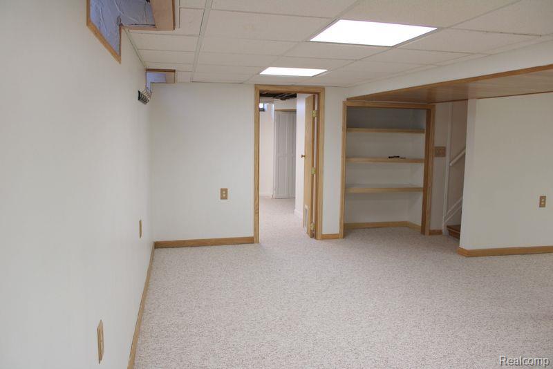 7687 CORTLAND Avenue, Allen Park, MI 48101 — Photo 48