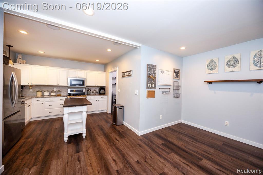 17680 Fox Glen Drive, Riverview, MI 48193 — Photo 36