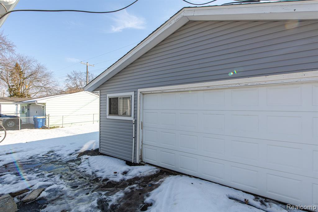 4075 Kempf Street, Waterford, MI 48329 — Photo 42