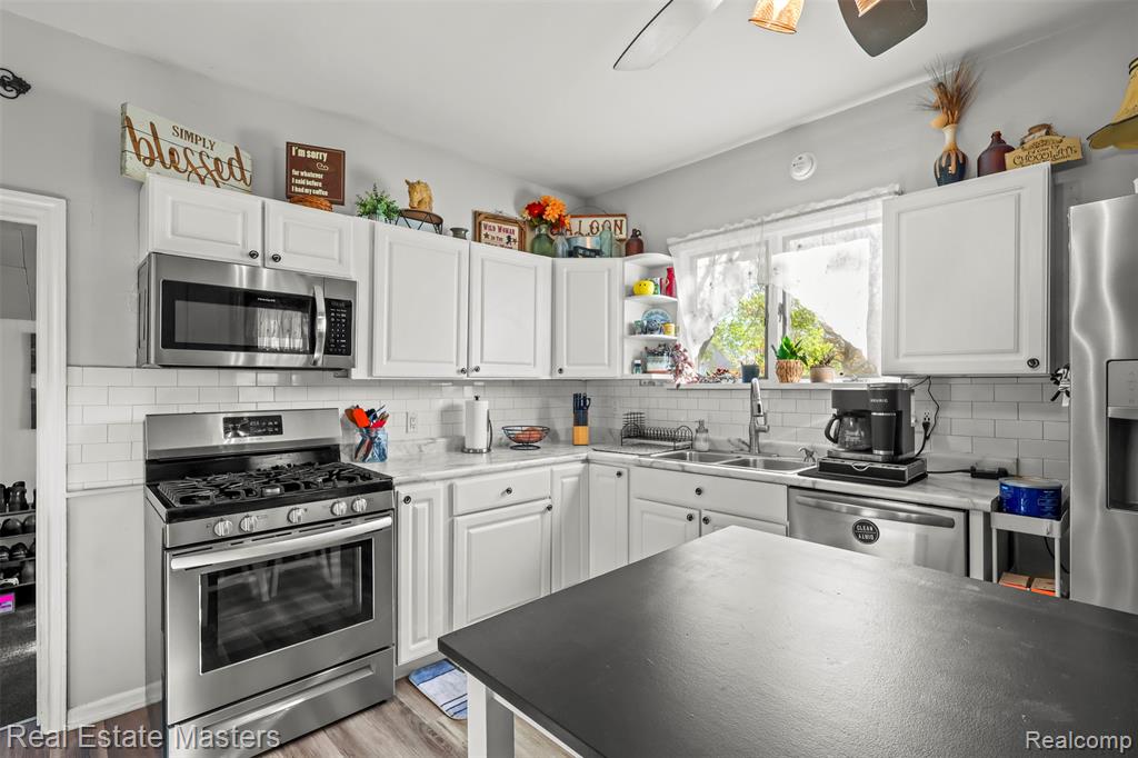 1303 BEARD Street, Port Huron, MI 48060 — Photo 12