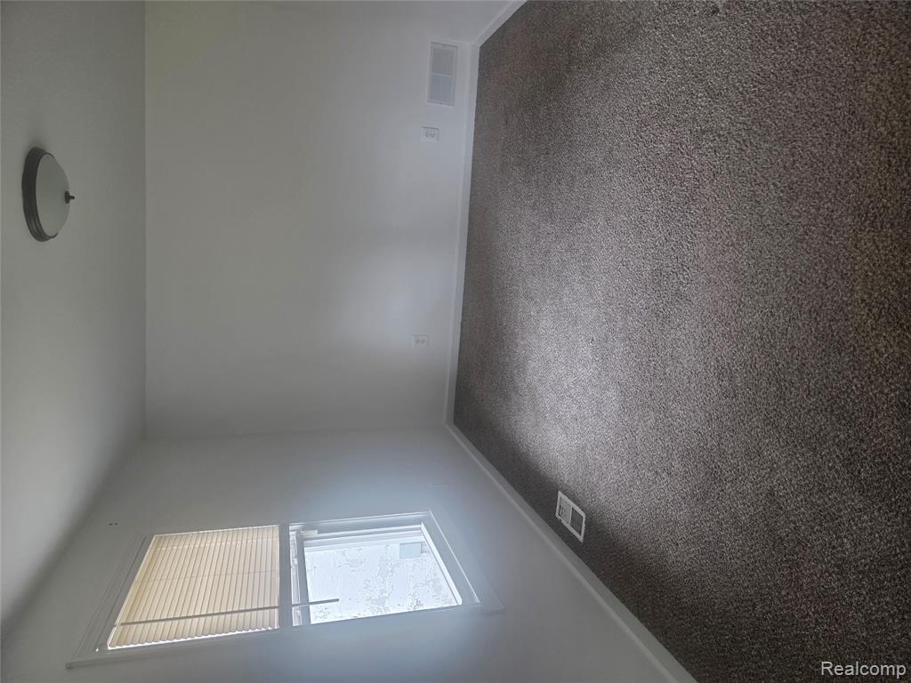 29281 McDonald Street, Roseville, MI 48066 — Photo 12