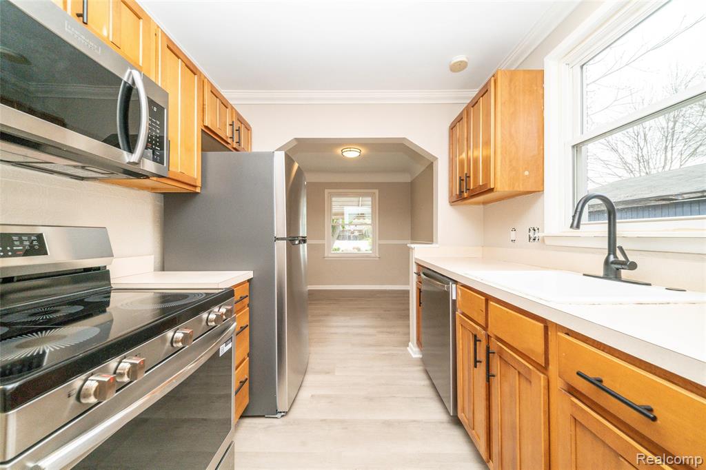 162 N Genesee Avenue, Pontiac, MI 48341 — Photo 18