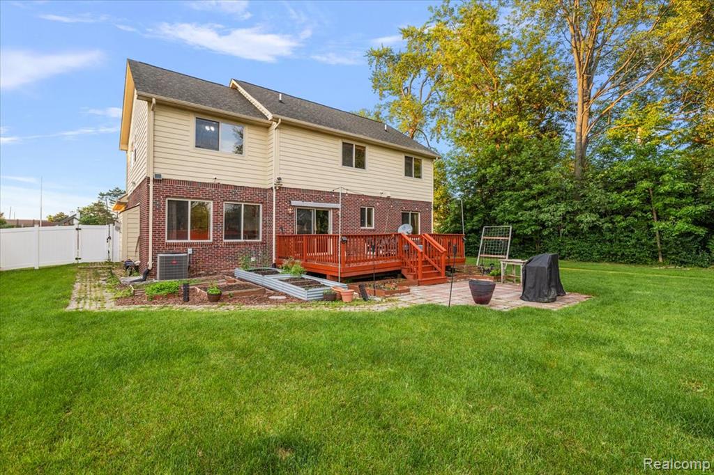 48 Starr Drive, Troy, MI 48083 — Photo 8