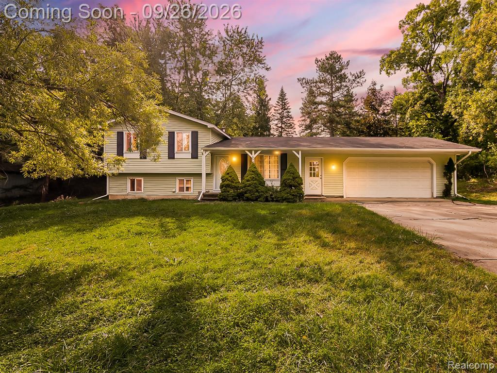 6995 Leytonstone Boulevard, West Bloomfield, MI