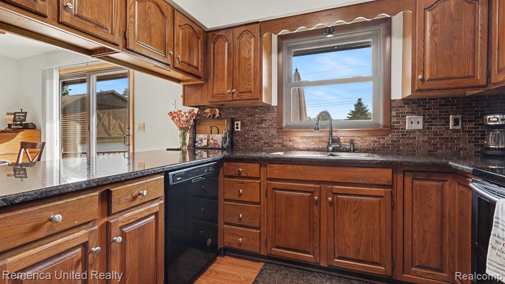 339 S Collins Street, Fowlerville, MI 48836 — Photo 11