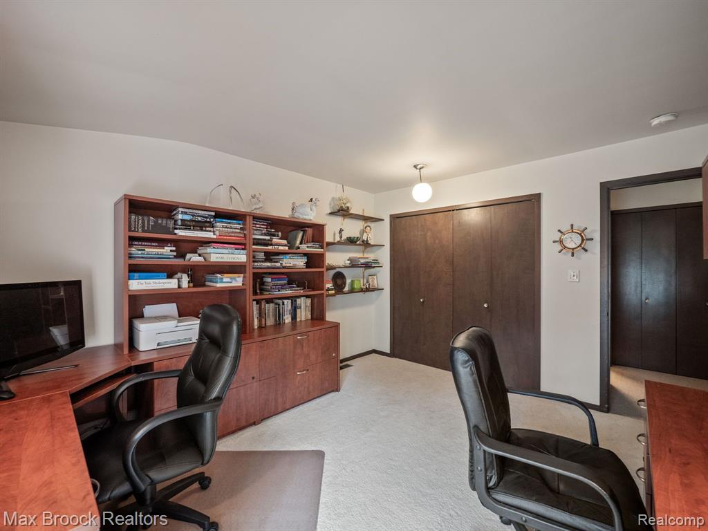 7448 STONY RIVER Court, Bloomfield Hills, MI 48301 — Photo 39