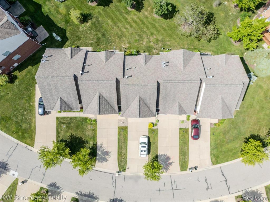 432 CHERRY ORCHARD Road, Canton, MI 48188 — Photo 57