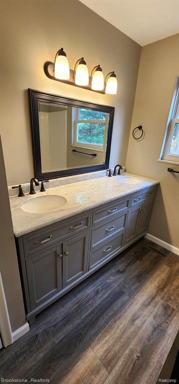 814 MURPHY Court, Linden, MI 48451 — Photo 14