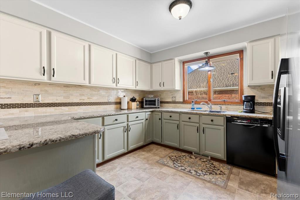 51637 Baker Road S, Chesterfield, MI 48047 — Photo 20