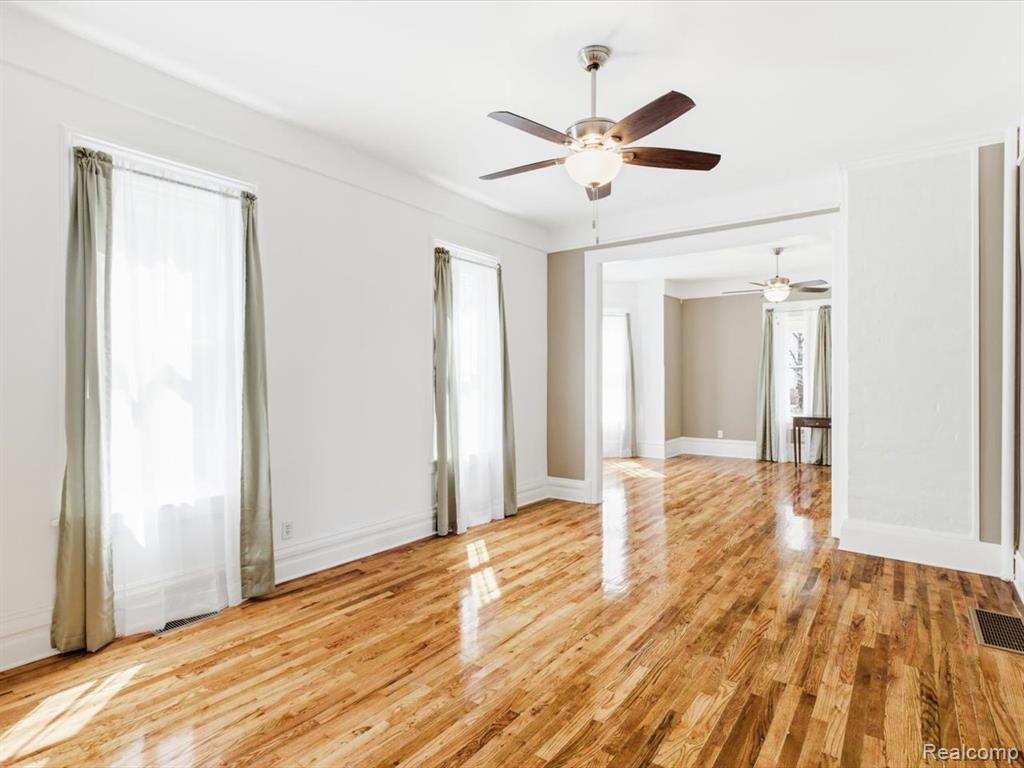 1618 MILITARY Street, Port Huron, MI 48060 — Photo 11