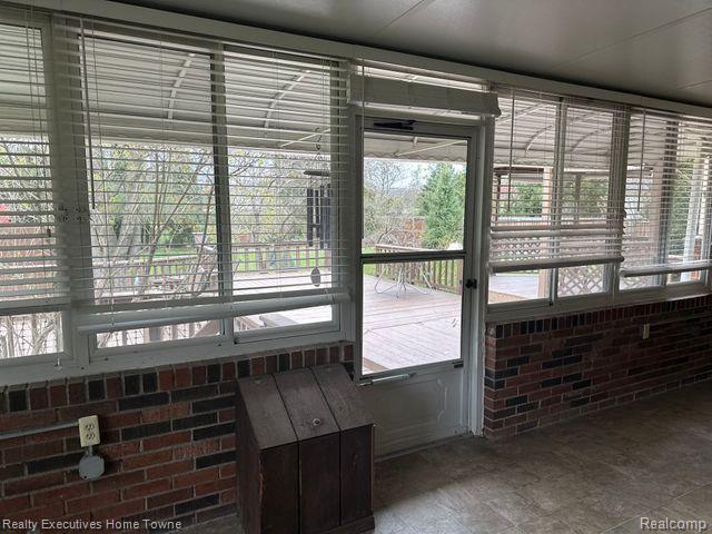 49545 SCHOENHERR Road, Shelby Twp, MI 48315 — Photo 17