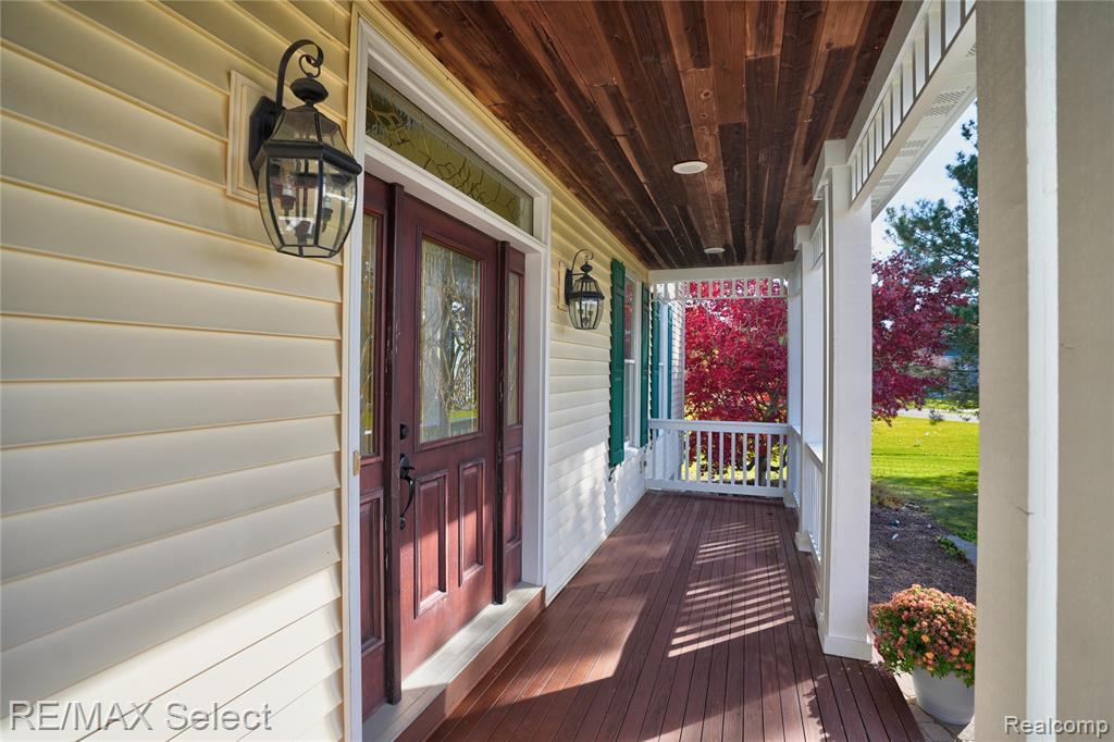 8211 Burleigh Road, Grand Blanc, MI 48439 — Photo 13