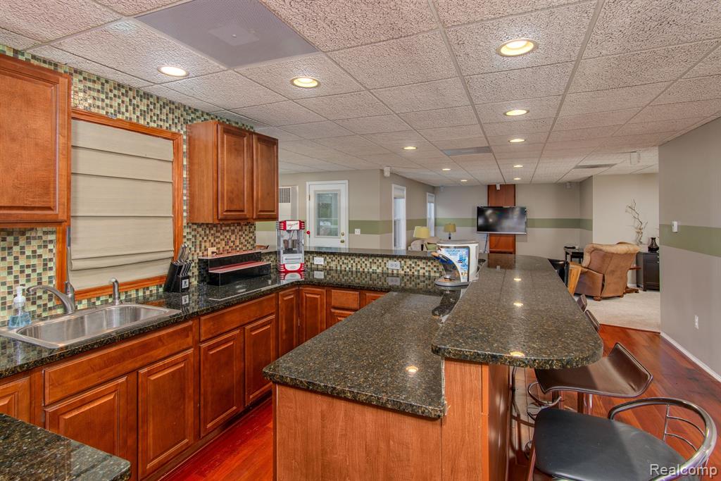 8714 GLEN HAVEN Drive, Howell, MI 48843 — Photo 29