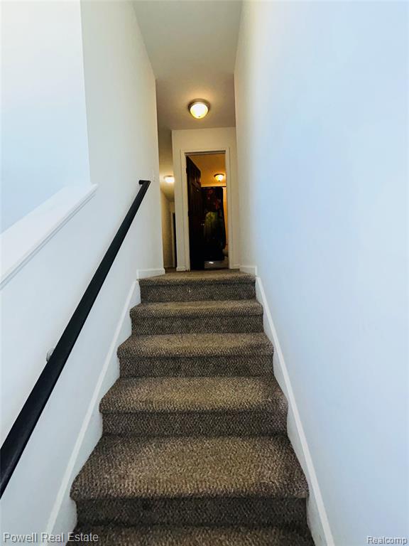2335 Pebble Creek Drive N, Flushing, MI 48433 — Photo 27