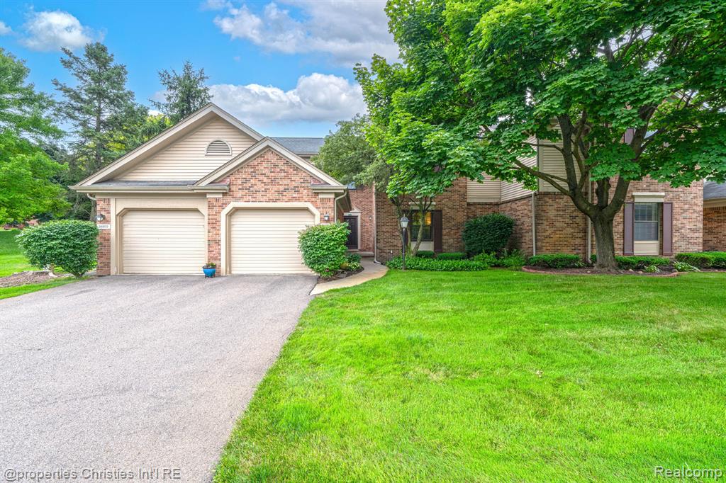 36972 Dartmoor Drive, Farmington Hills, MI 48331 — Photo 20