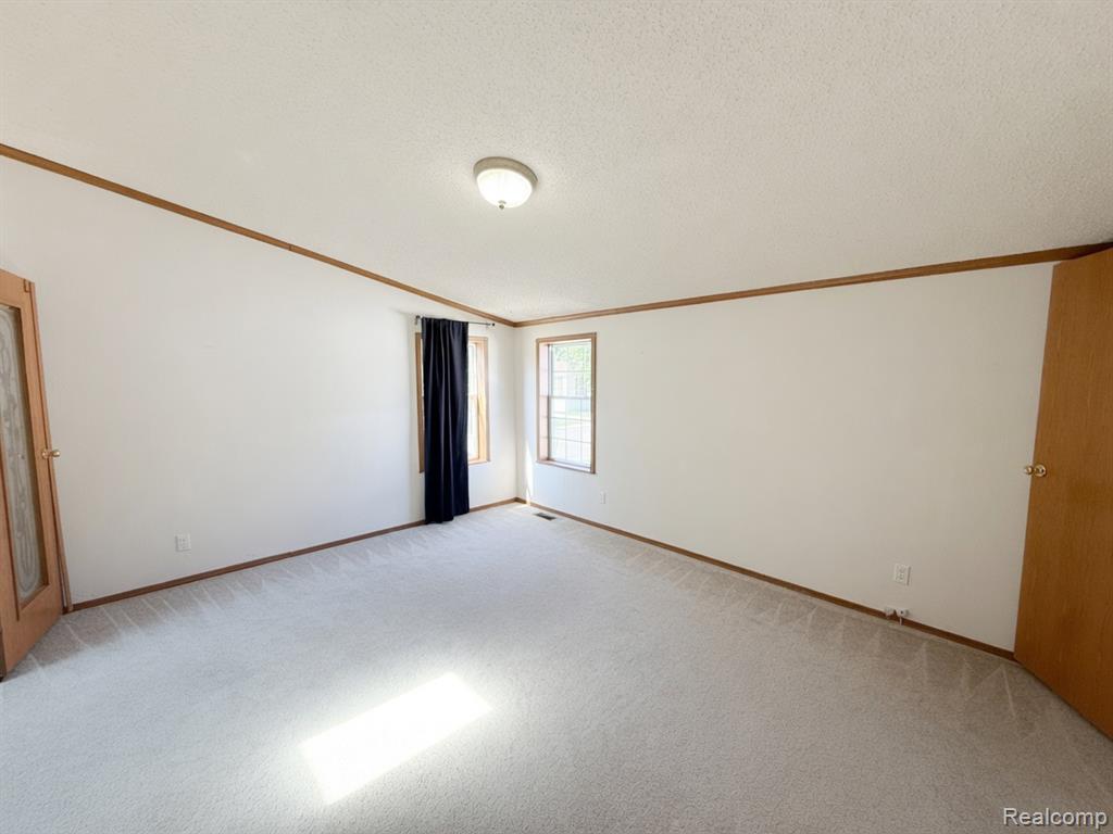 7023 Scarborough Lane, Whitmore Lake, MI 48189 — Photo 7