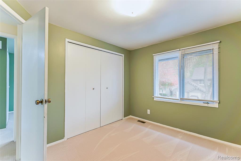 44877 Erin Drive, Plymouth, MI 48170 — Photo 23