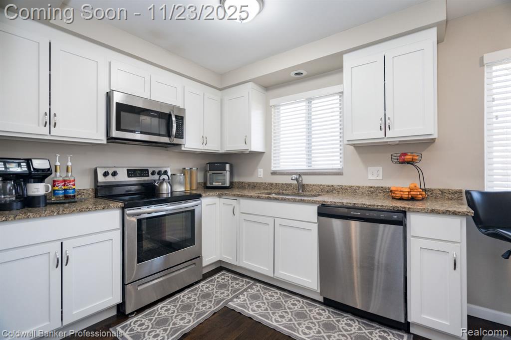 17377 Avilla Boulevard, Lathrup Village, MI 48076 — Photo 3