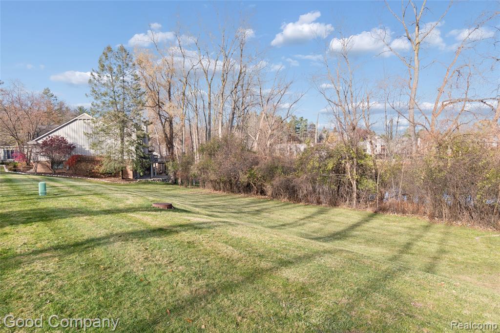 5104 Woodcliff Hill Road W, West Bloomfield, MI 48323 — Photo 62
