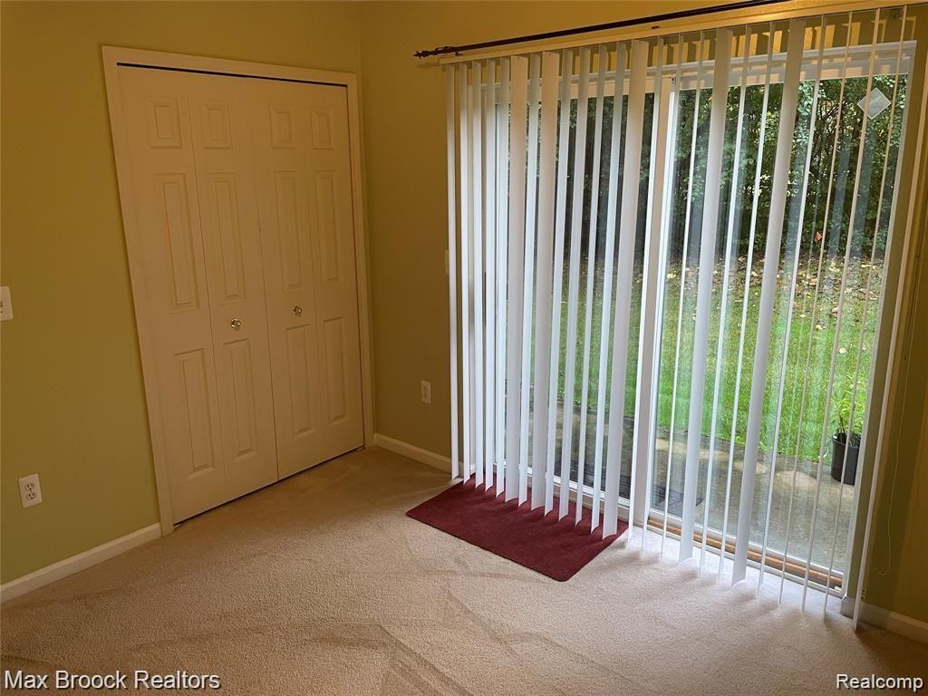 754 SANDALWOOD Drive, Troy, MI 48085 — Photo 39