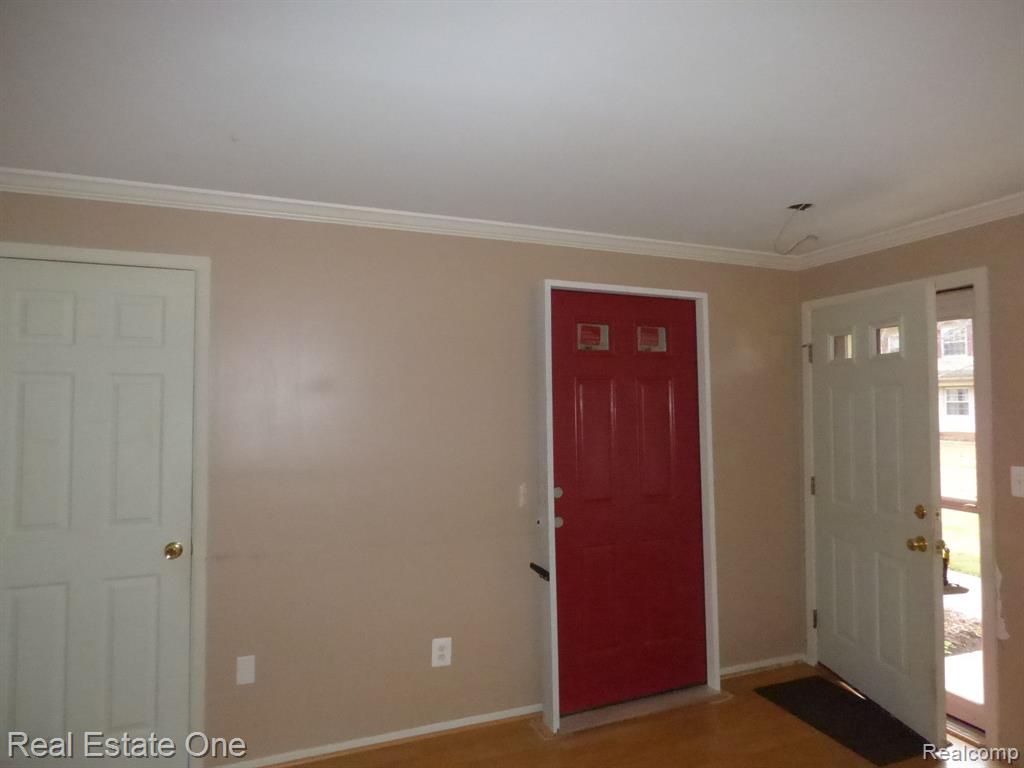 202 Princeton Drive, South Lyon, MI 48178 — Photo 6