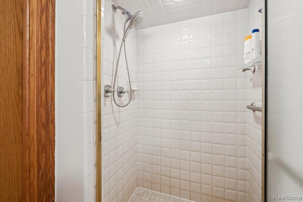 4851 Fox Chapel Drive, Dryden, MI 48428 — Photo 24