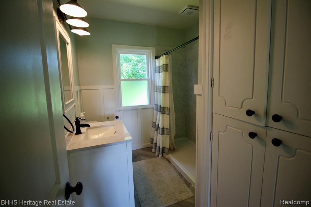 4201 N Burkhart Road, Howell, MI 48855 — Photo 11