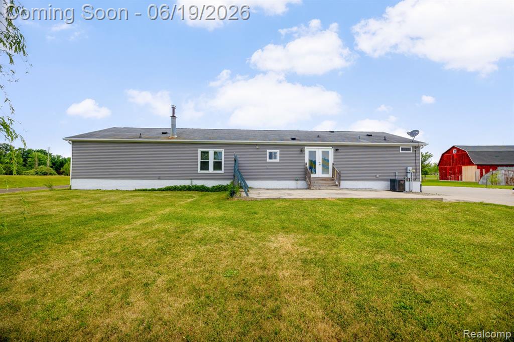 7860 War Road, Newport, MI 48166 — Photo 9