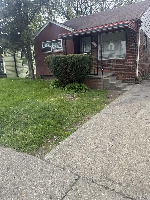 8525 Greenlawn Street, Detroit, MI 48204 — front exterior