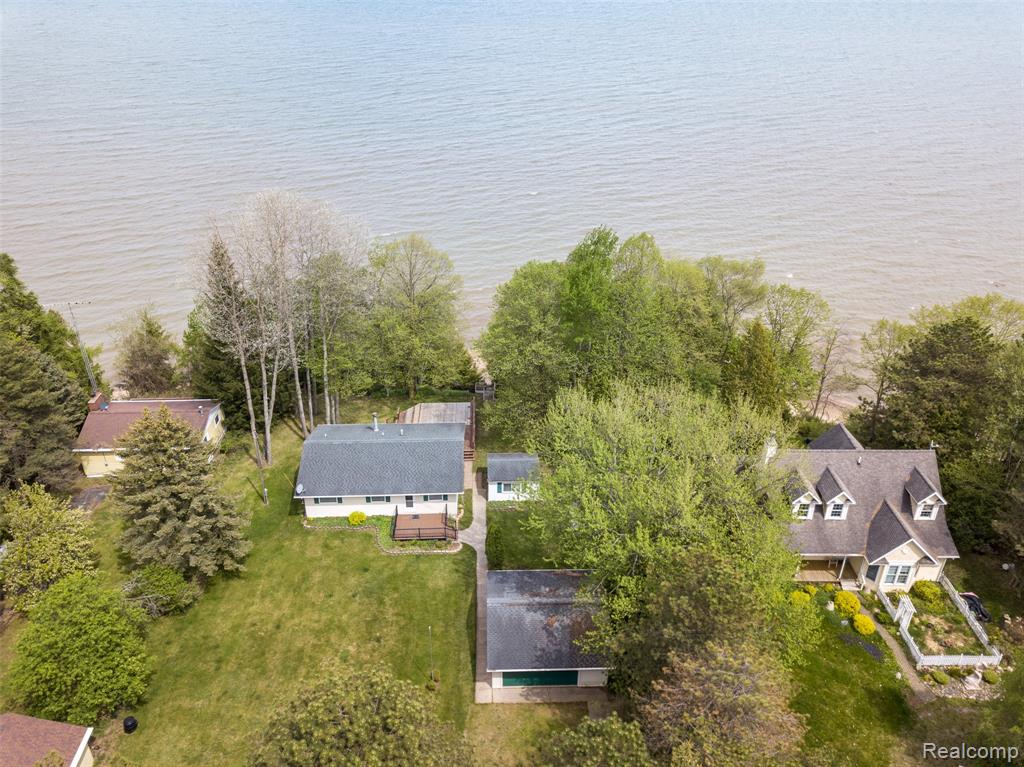 6240 Lakeshore Road N, Palms, MI 48465 — Photo 3