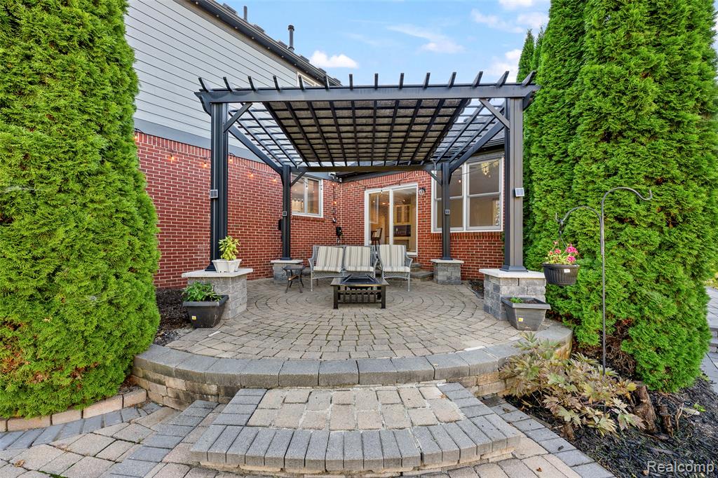 4476 Woodcliff Court, Rochester, MI 48306 — Photo 59