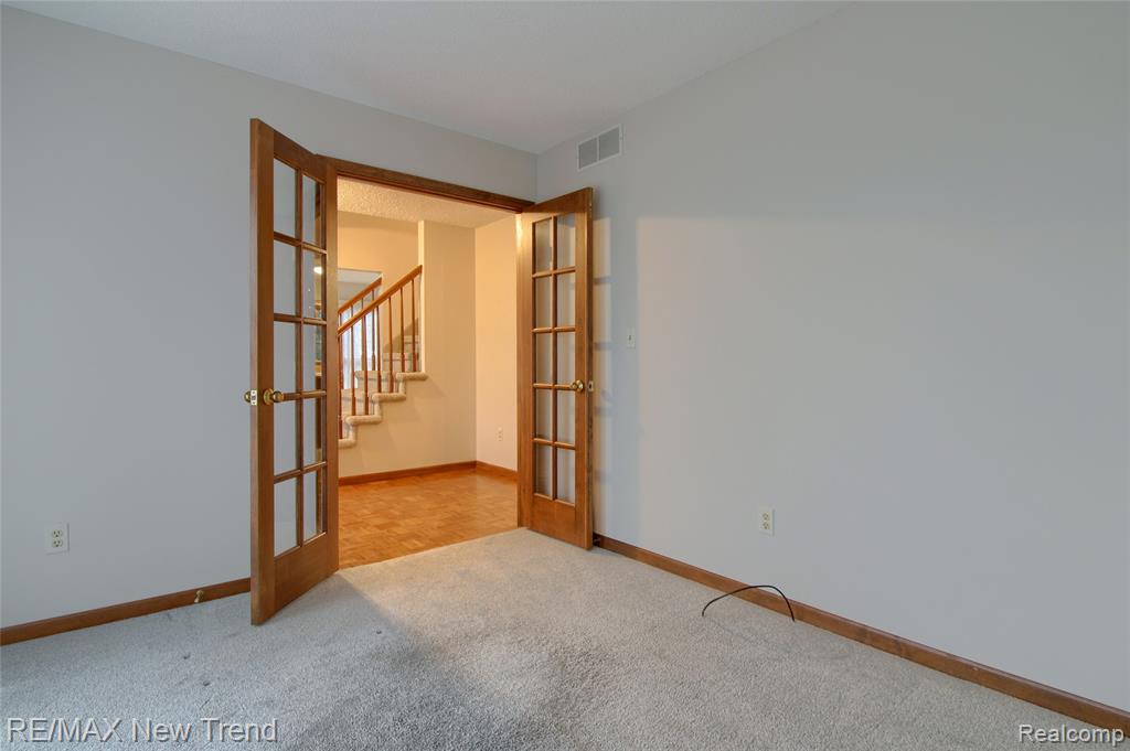 7252 STEEPLECHASE Drive, Saline, MI 48176 — Photo 7