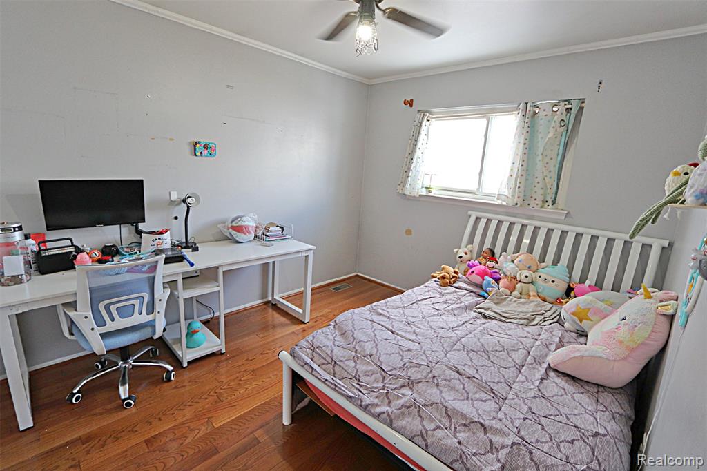 412 Cambridge Avenue, South Lyon, MI 48178 — Photo 19